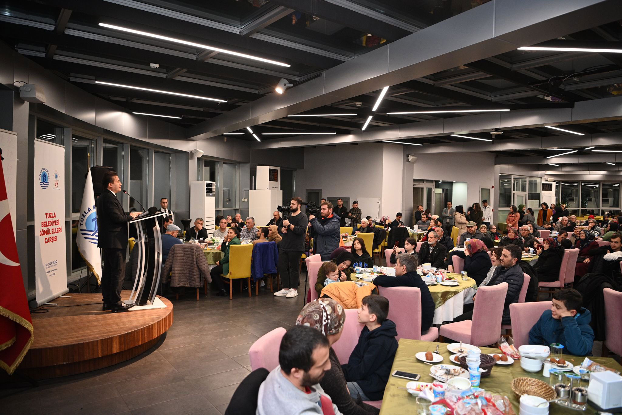 Belediye Başkanı Dr. Şadi Yazıcı'nın katılımıyla, Tuzla’da Beyaz Baston Görme Engelliler Haftası Programı Düzenlendi