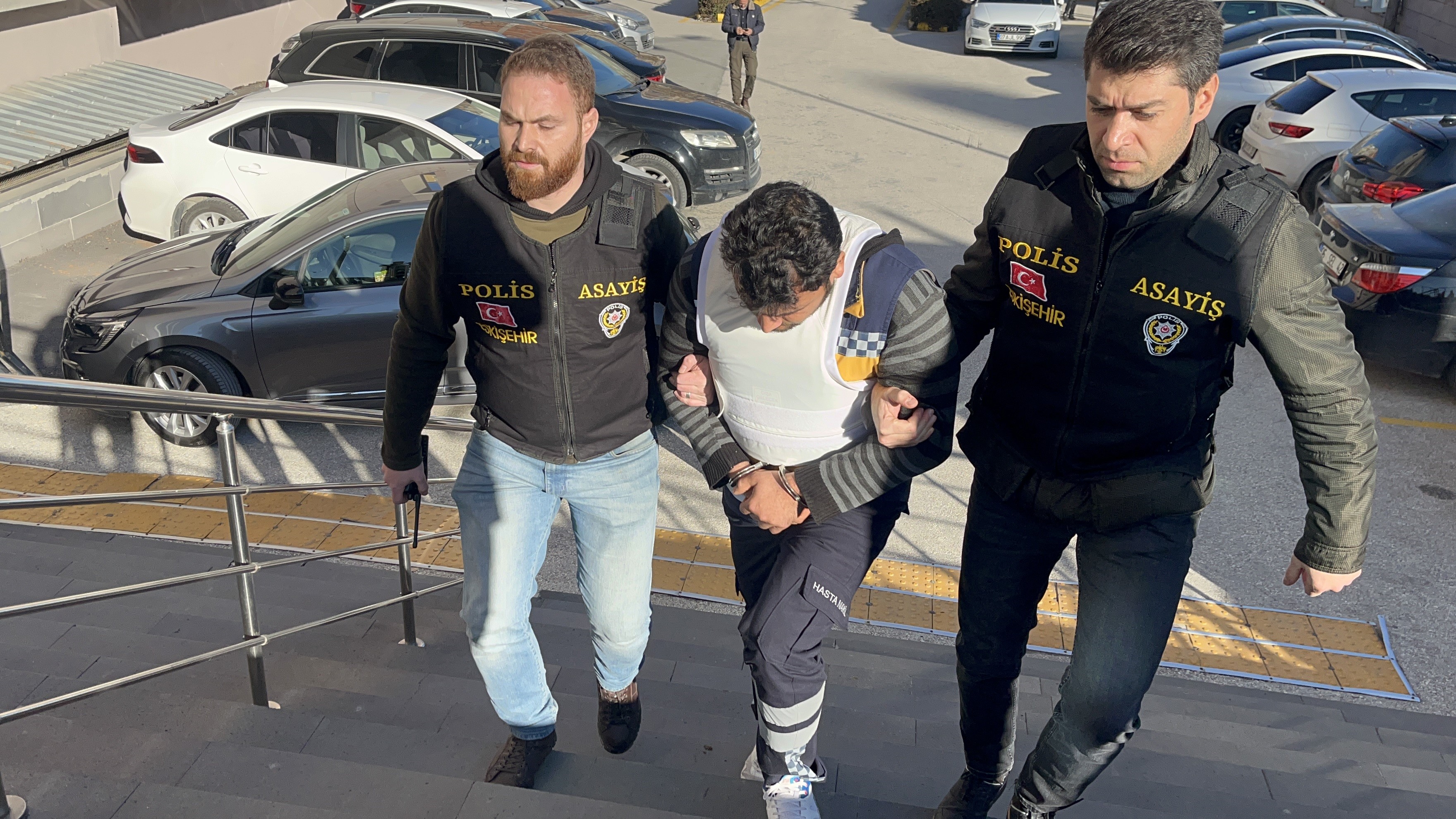 Eskişehir’de akıl almaz cinayet! 72 yaşındaki yaşlı kadının katili ambulans şoförü çıktı!