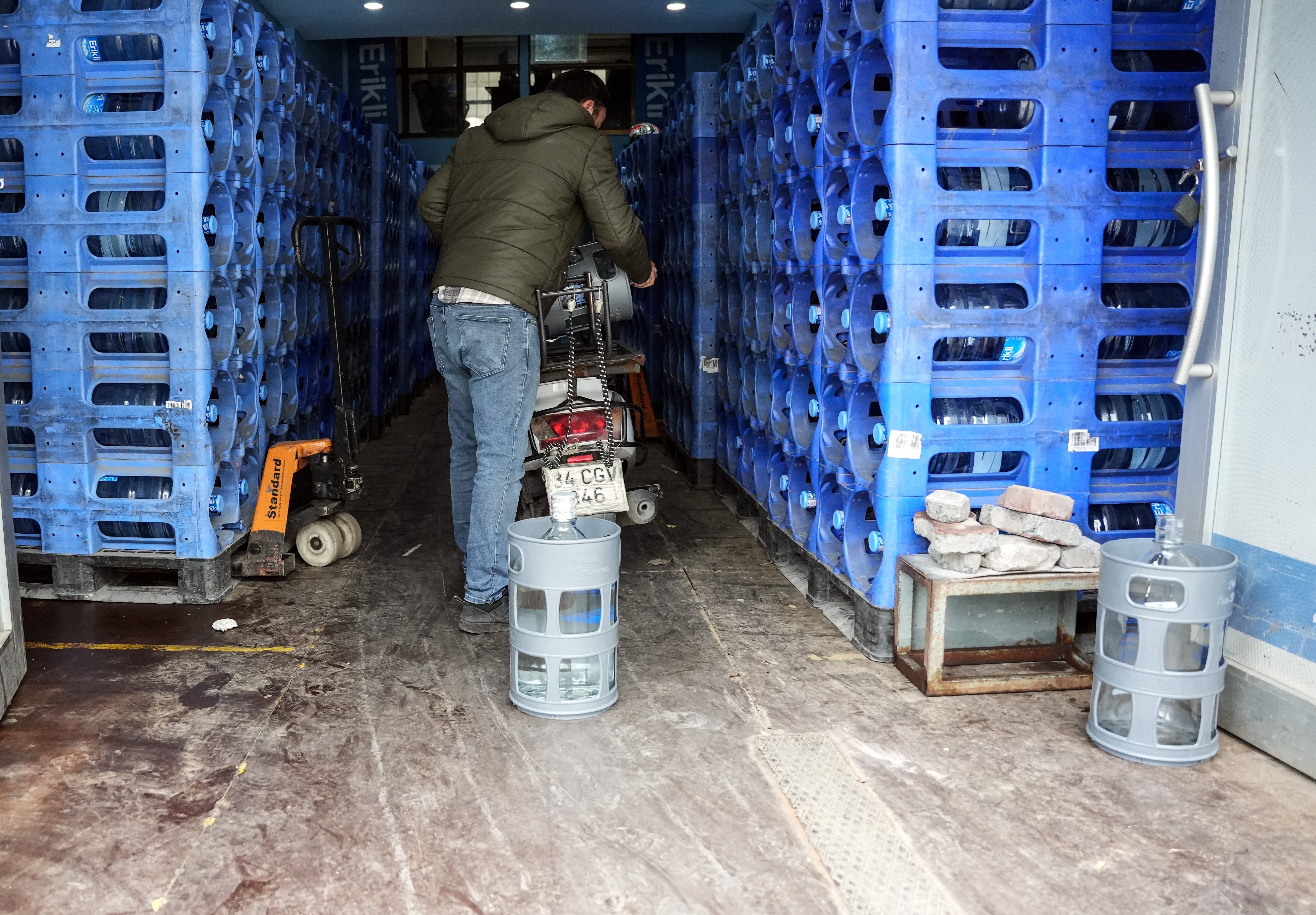 Damacana su fiyatları uçtu! 1 damacana 100'ün üzerine çıkınca, 1 bardak su 1 lirayı aştı!
