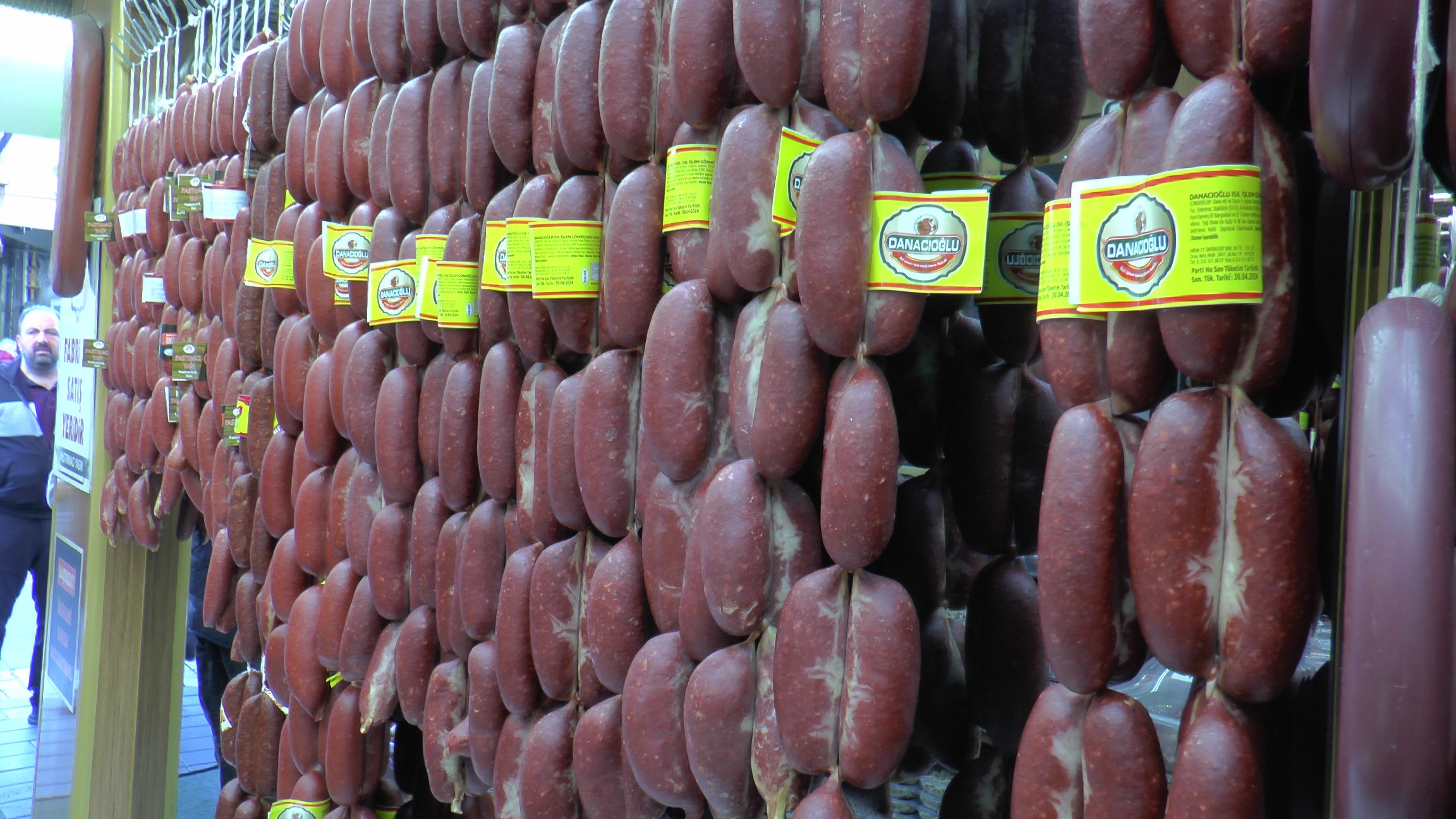 Kayak sezonunun açılması, pastırmacıların yüzünü güldürdü!