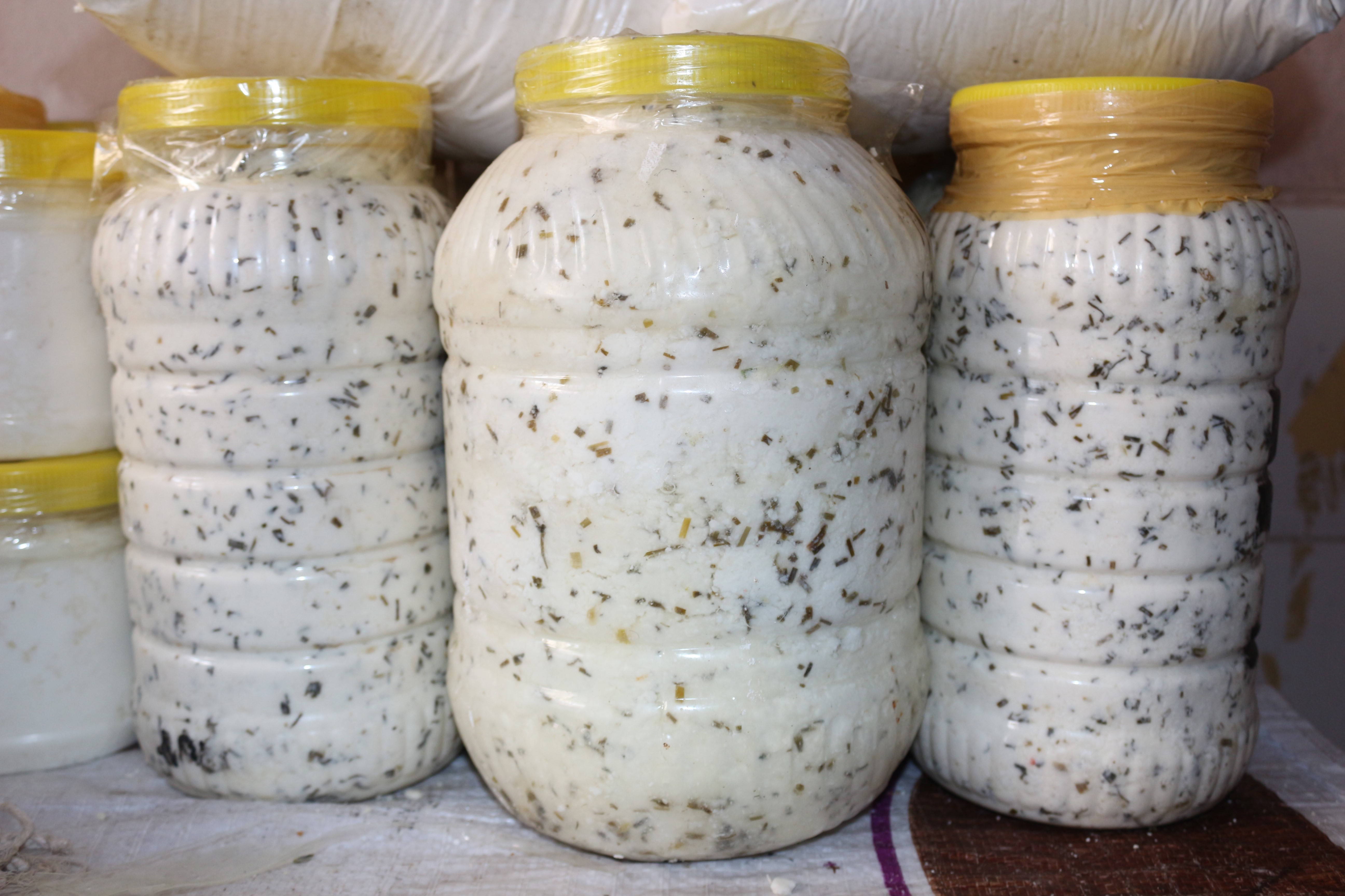 Zamdan etkilenmeyen, köy peyniri oldu!