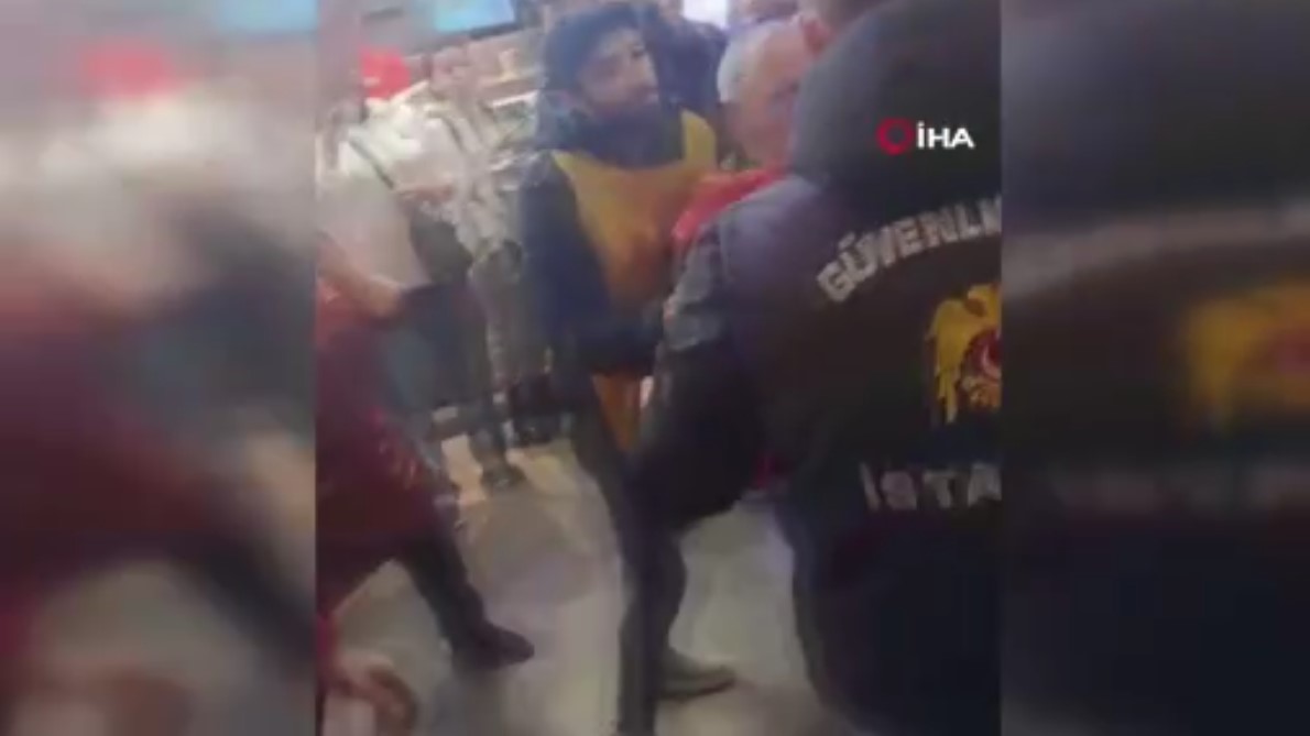 AVM içerisinde protesto yapan eylemciler, işçi değil terör örgütü üyesi olduğu ortaya çıktı!