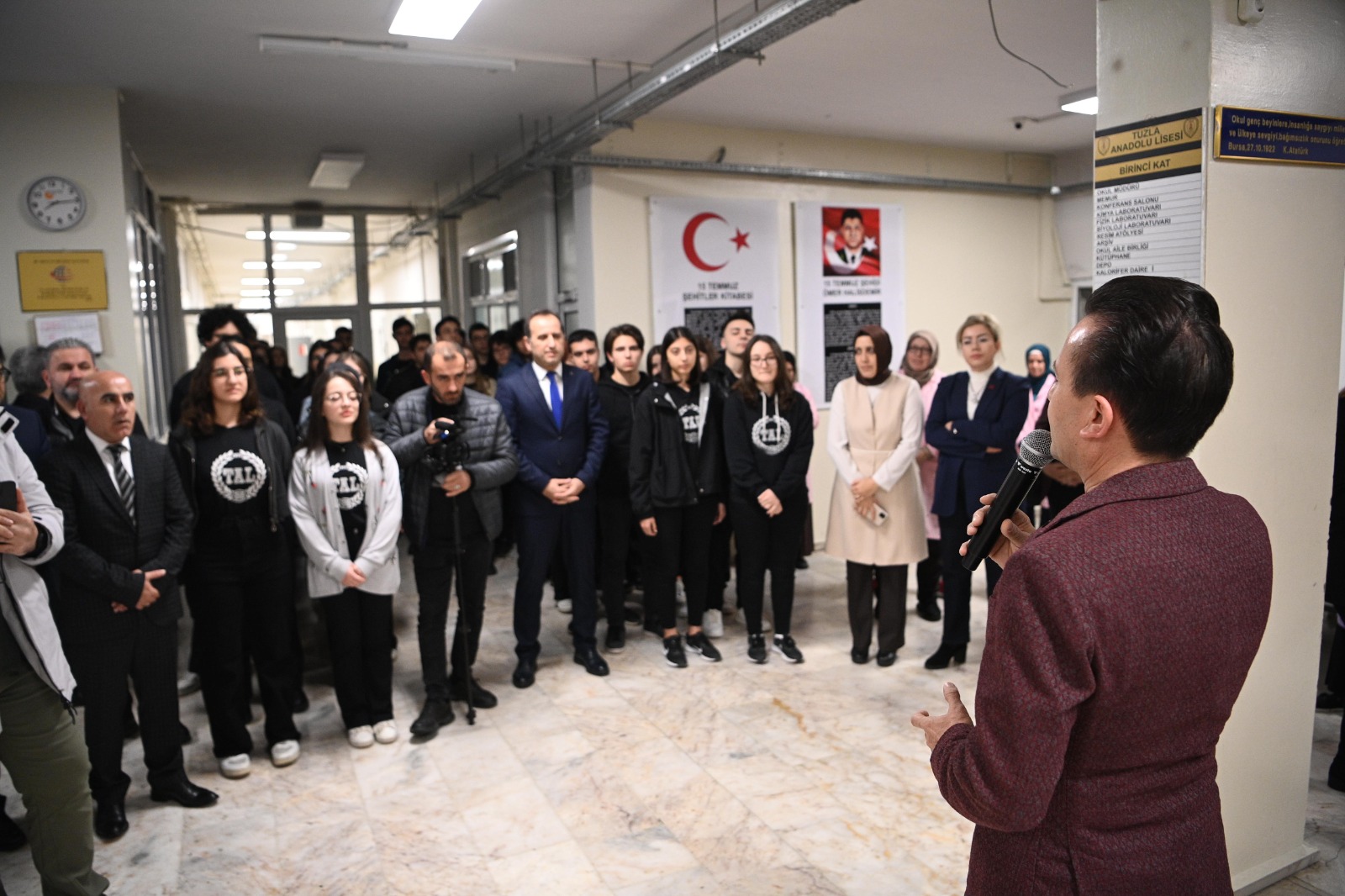 Tuzla Belediye Başkanı Dr. Şadi Yazıcı, gençlerle biraraya geldi