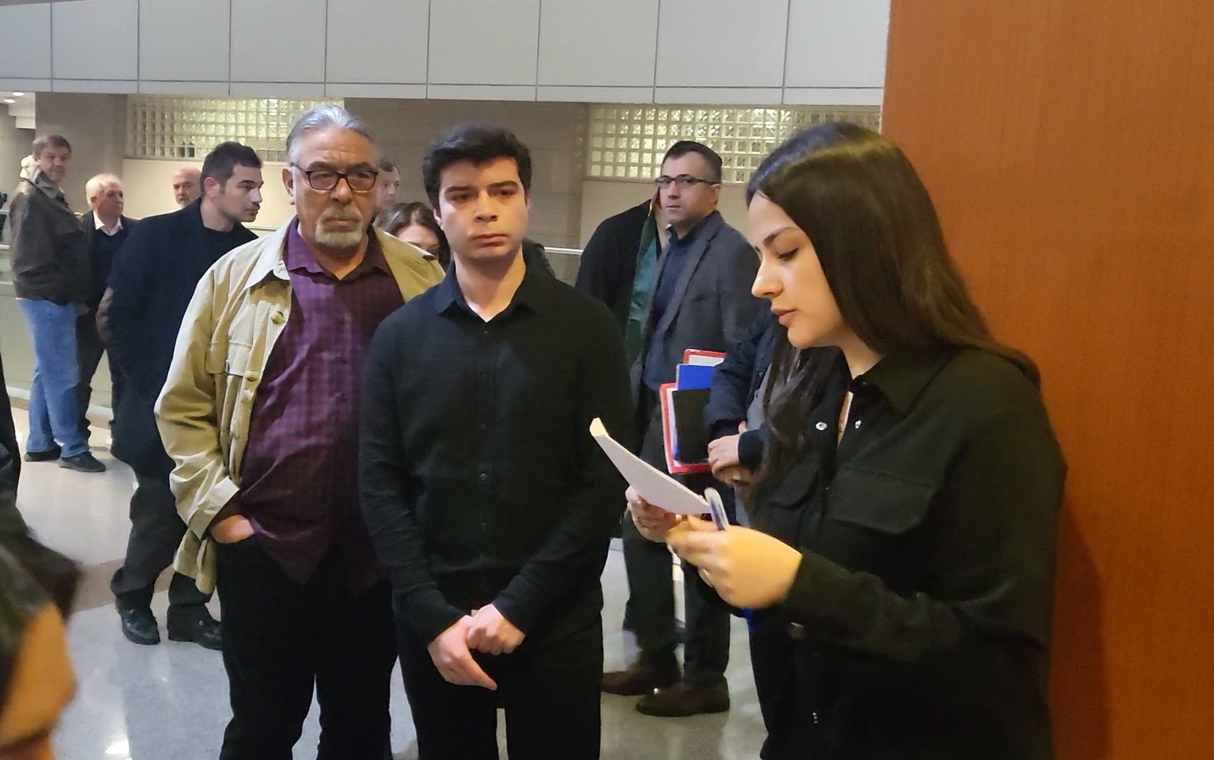 Filistin'e destek yürüyüşünden dönen vatandaşa yumruk atmıştı! O, sanık hakim karşısında