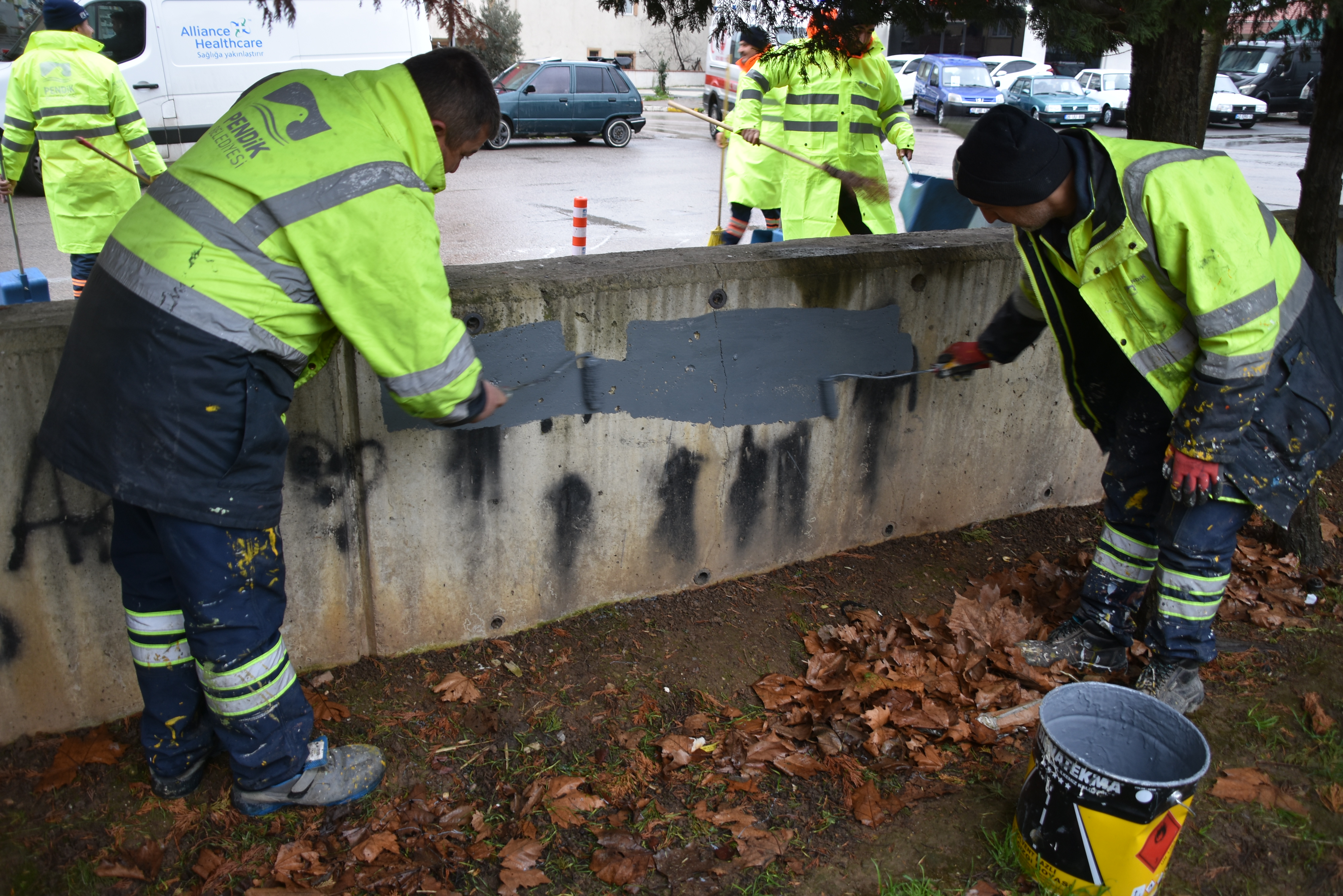 Pendik Belediyesi kolları sıvadı! İlçe genelinde “Toplu Çalışma Programı” başlattı