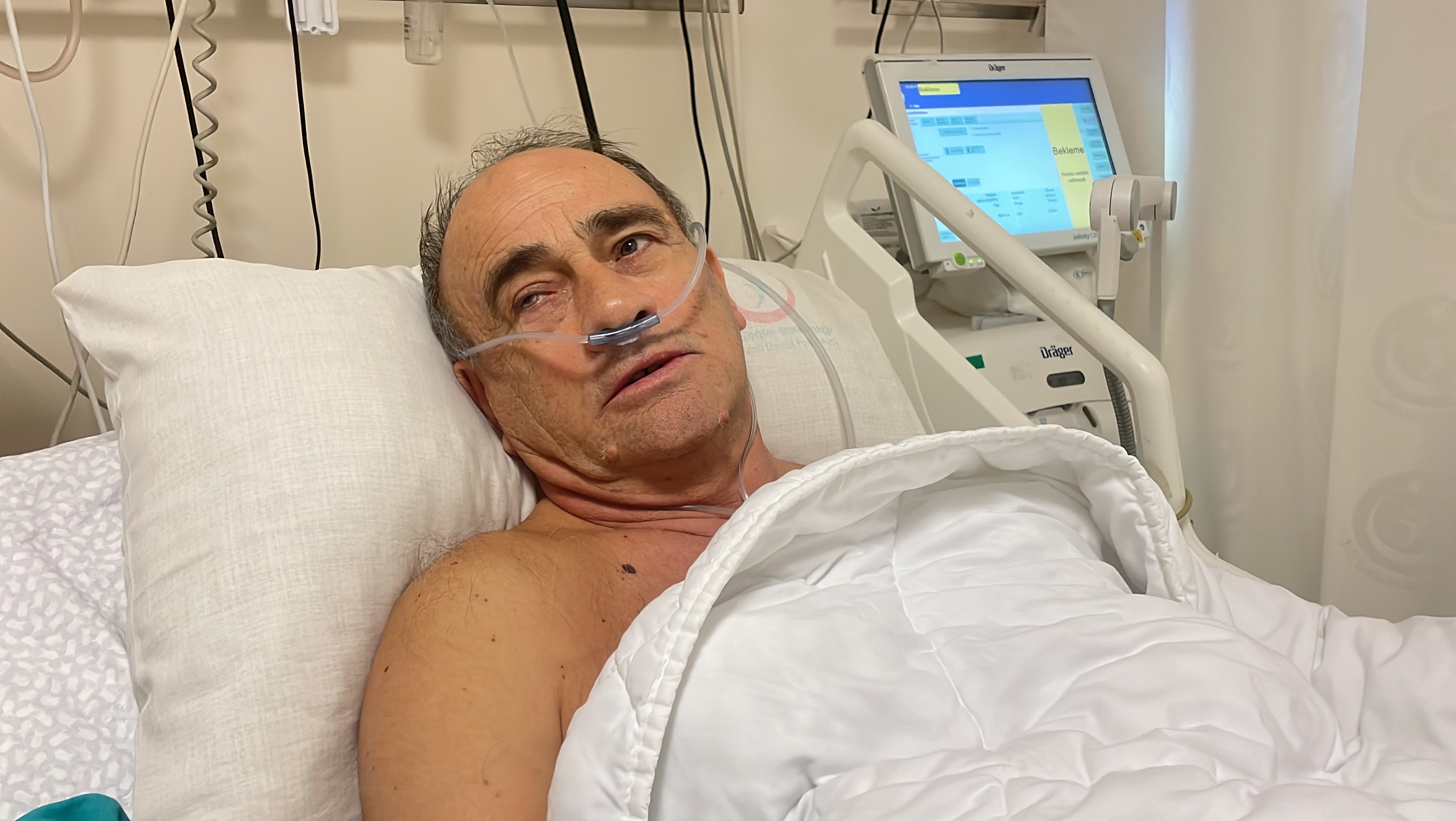 Doktora giden yaşlı adamın, mide ağrısının nedeni bakın neymiş!