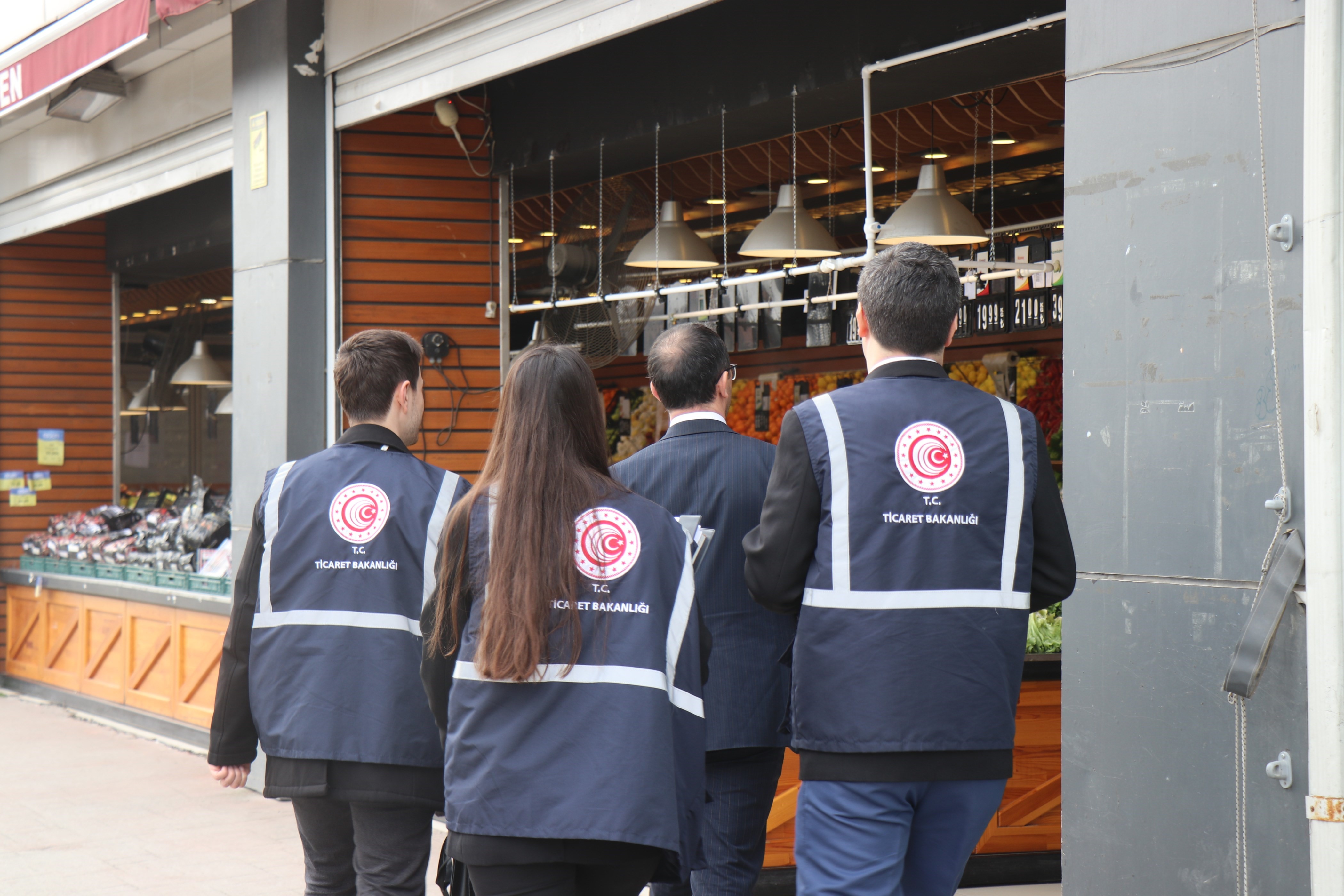 Ticaret bakanlığı düğmeye bastı! Ramazan öncesi marketler tek tek denetlenecek