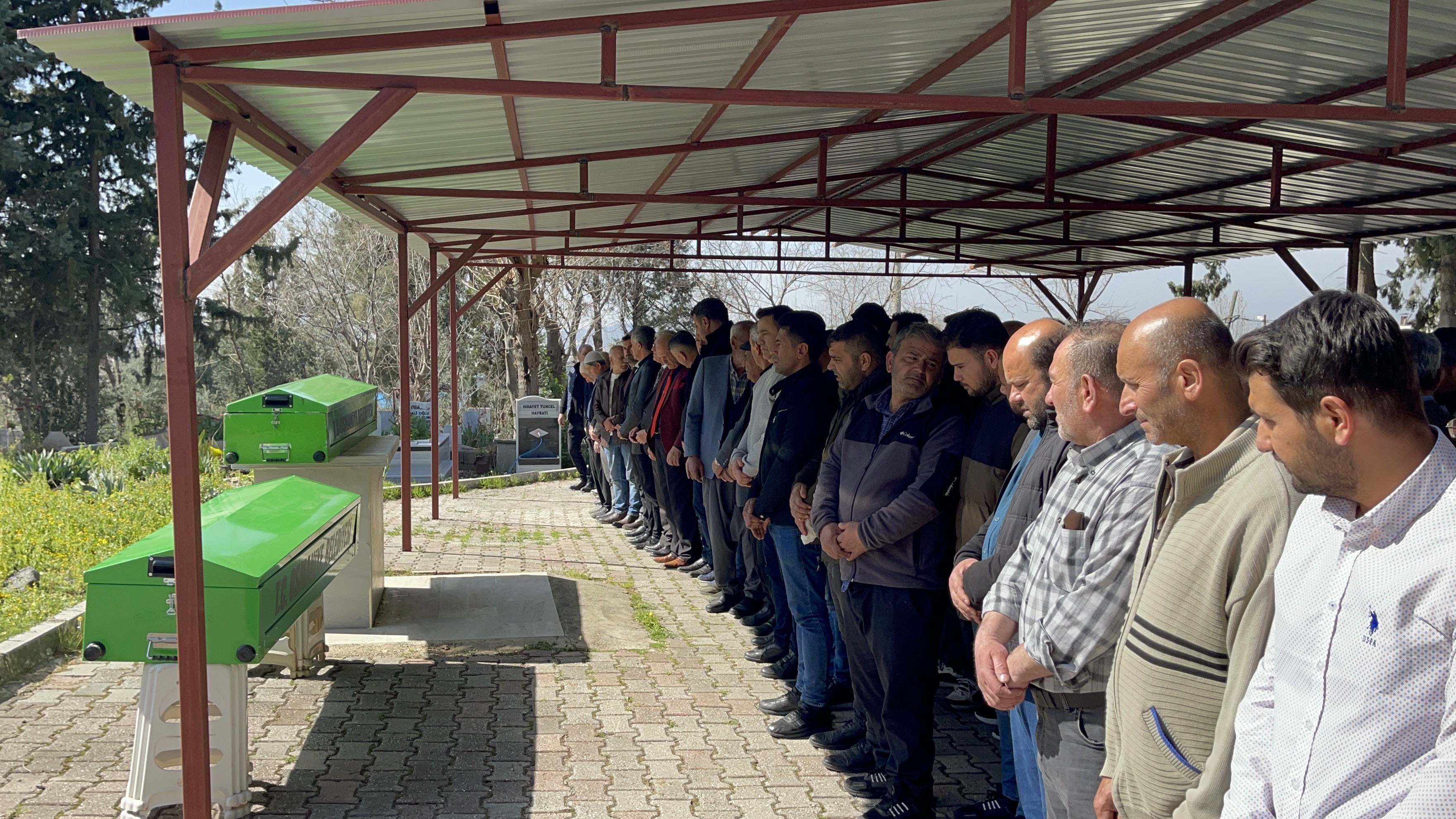 Arazi tartışması cinayetle bitti! Abisi ve yengesini kurşun yağmuruna tuttu!