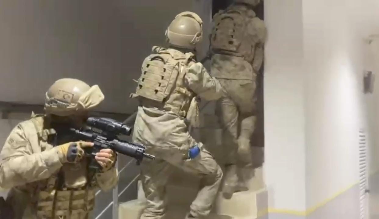 Şanlıurfa’da terör operasyonu! DEM Parti meclis üyesi adayları gözaltına alındı!