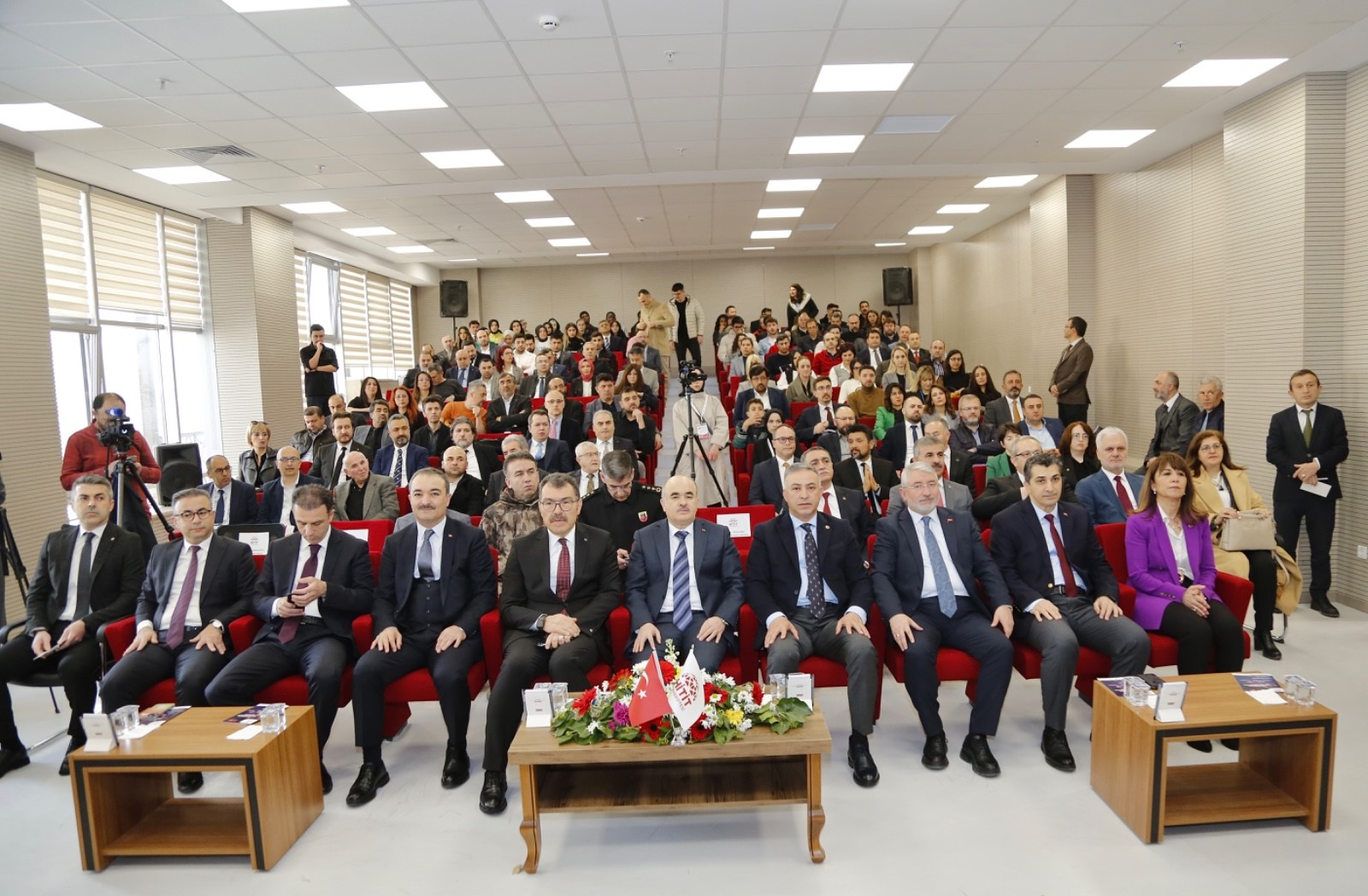 TÜBİTAK Başkanı Mandal'dan endişe yaratan açıklama: “Küresel ısınma nedeniyle Akdeniz’den Karadeniz’e göç olacak”