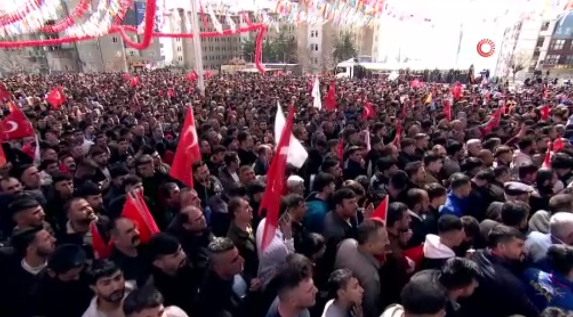 Cumhurbaşkanı Erdoğan Şırnak'ta vatandaşlara seslendi: "En küçük bir vizyonları yok"