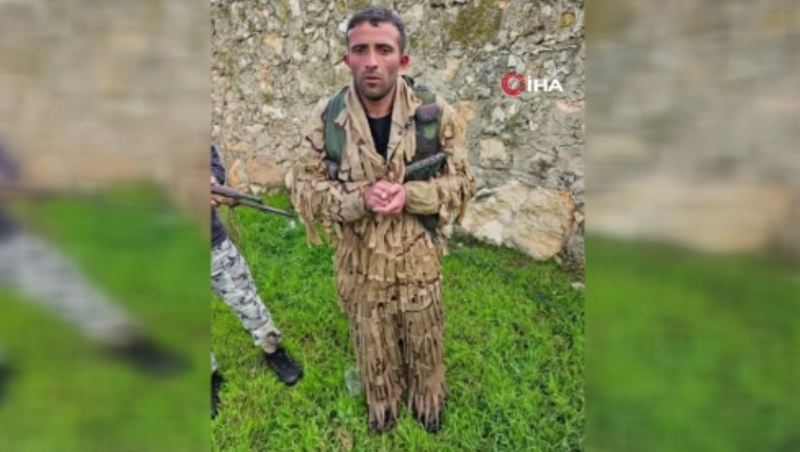 Son dakika! Zeytin Dalı alanında PKK'lı Terörist canlı yakalandı!