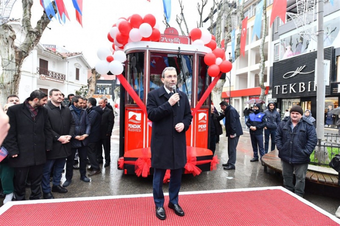 İstanbul'un simgelerinden ''Pendik Nostaljik Tramvay'' Ahmet Cin'in açılışı ile hizmet vermeye başladı