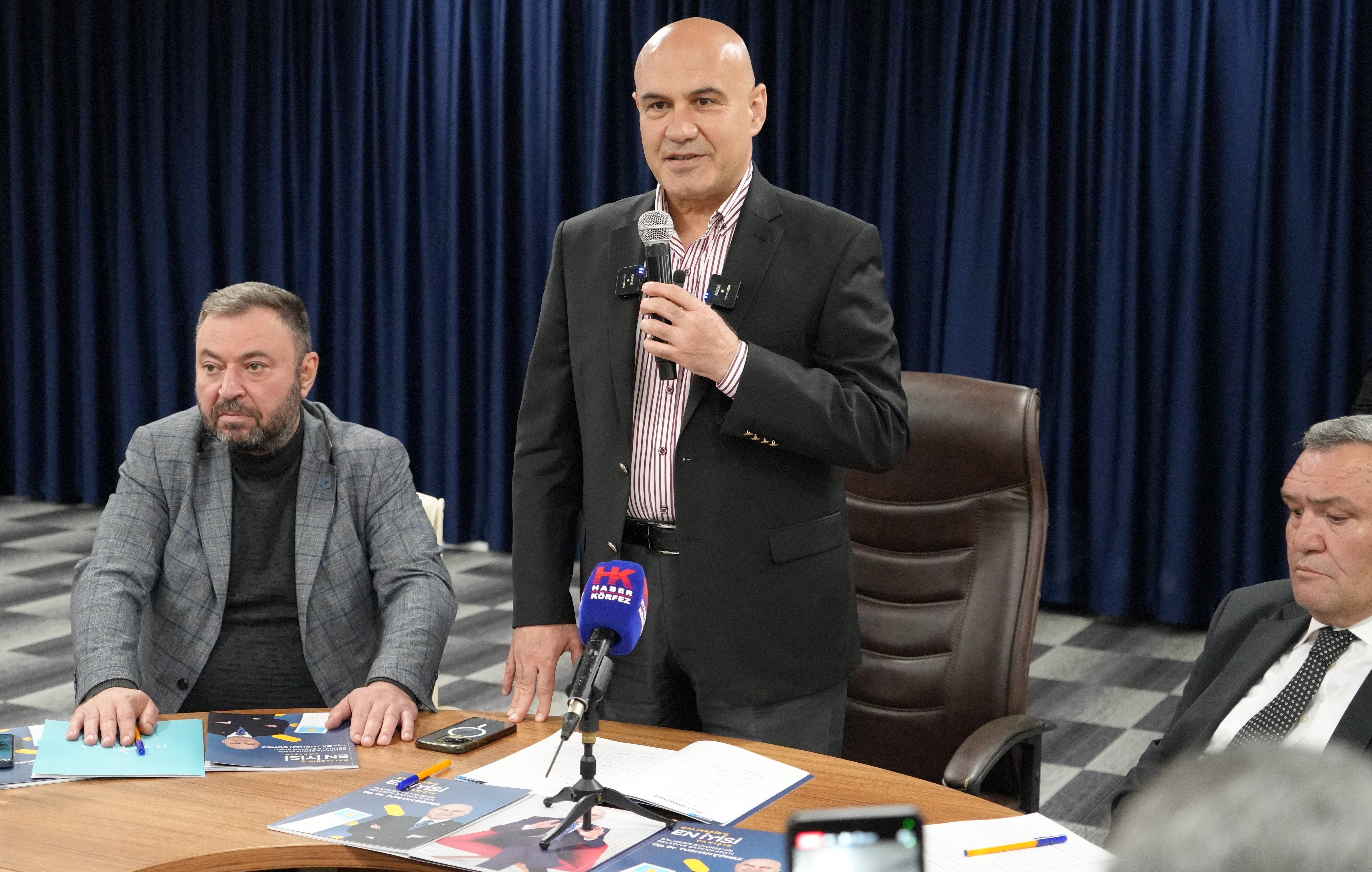 Oy isteyen Özgür Özel'e İYİ Partili Çömez'den sert çıkış: ' Yaptığı, çaresizlik ve siyasi kalpazanlık'