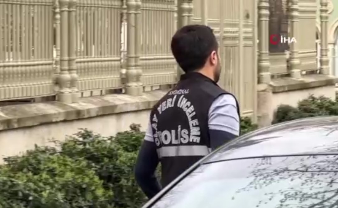 Önce annesi ve kız kardeşini vurdu, sonra camiye gidip intihar etti! O dehşet anı kamerada... 