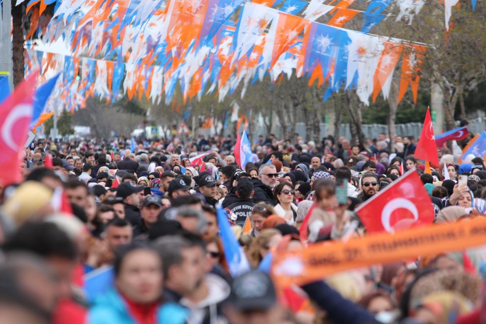 Cumhurbaşkanı Erdoğan Diyarbakır'da konuştu: “DEM benim Kürt kardeşimin iradesini işportaya çıkarmıştır”