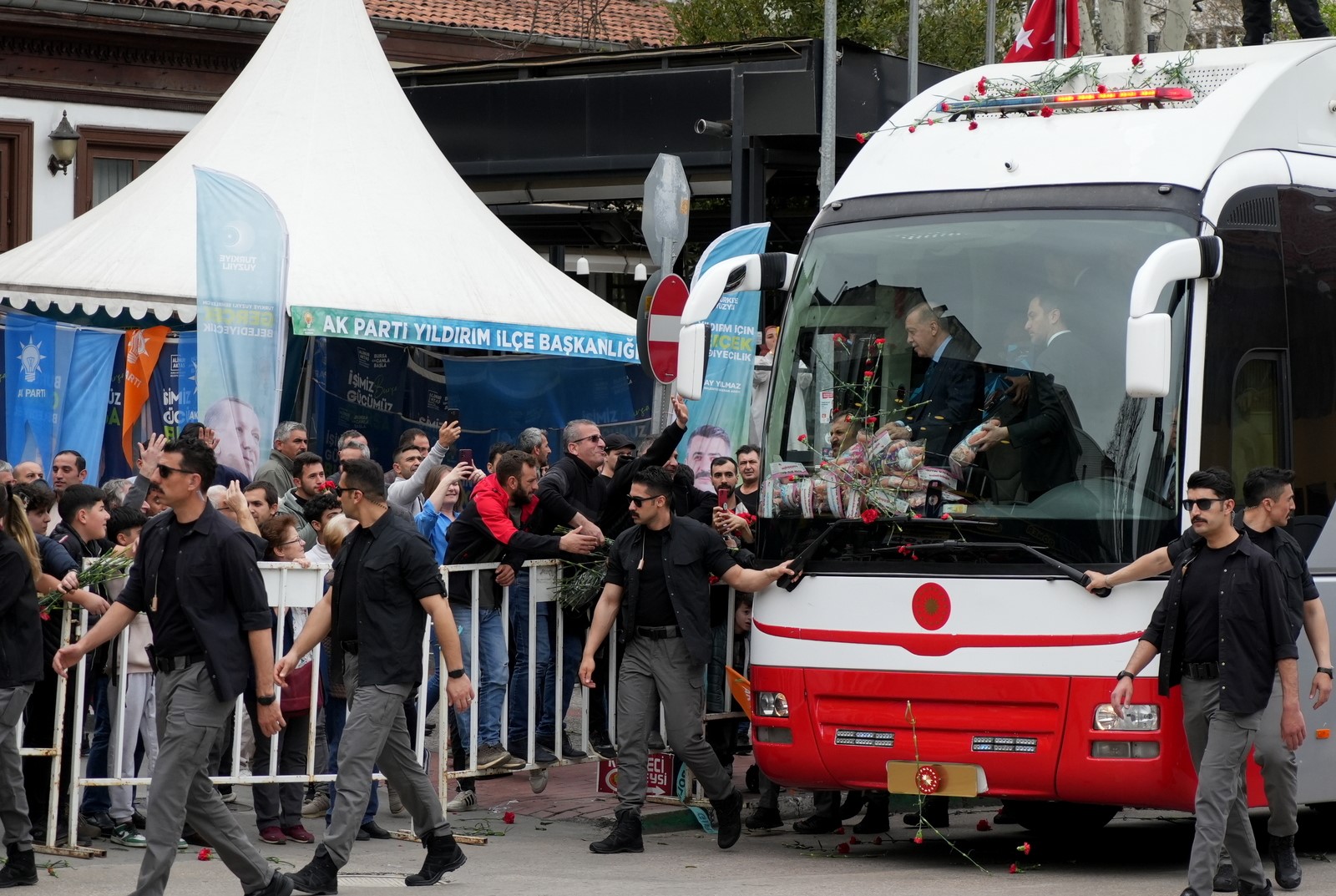 Cumhurbaşkanı Erdoğan, Bursa'daki konuşmasında emeklilere müjde verdi!