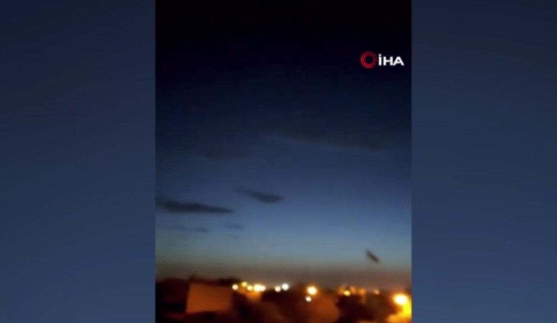 İsrail, İran'a yönelik havadan saldırı başlattı! İsrail'in İran'a saldırısının ardından Tahran'dan peş peşe açıklamalar geldi!