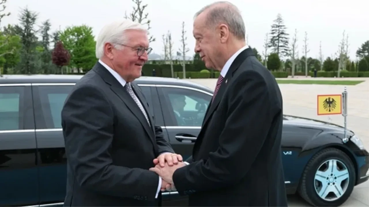 Son dakika! Beştepe'deki kritik toplantı sona erdi! Erdoğandan Alman gazetecinin sorusuna mermi gibi cevap! ''O iş artık bitti!''