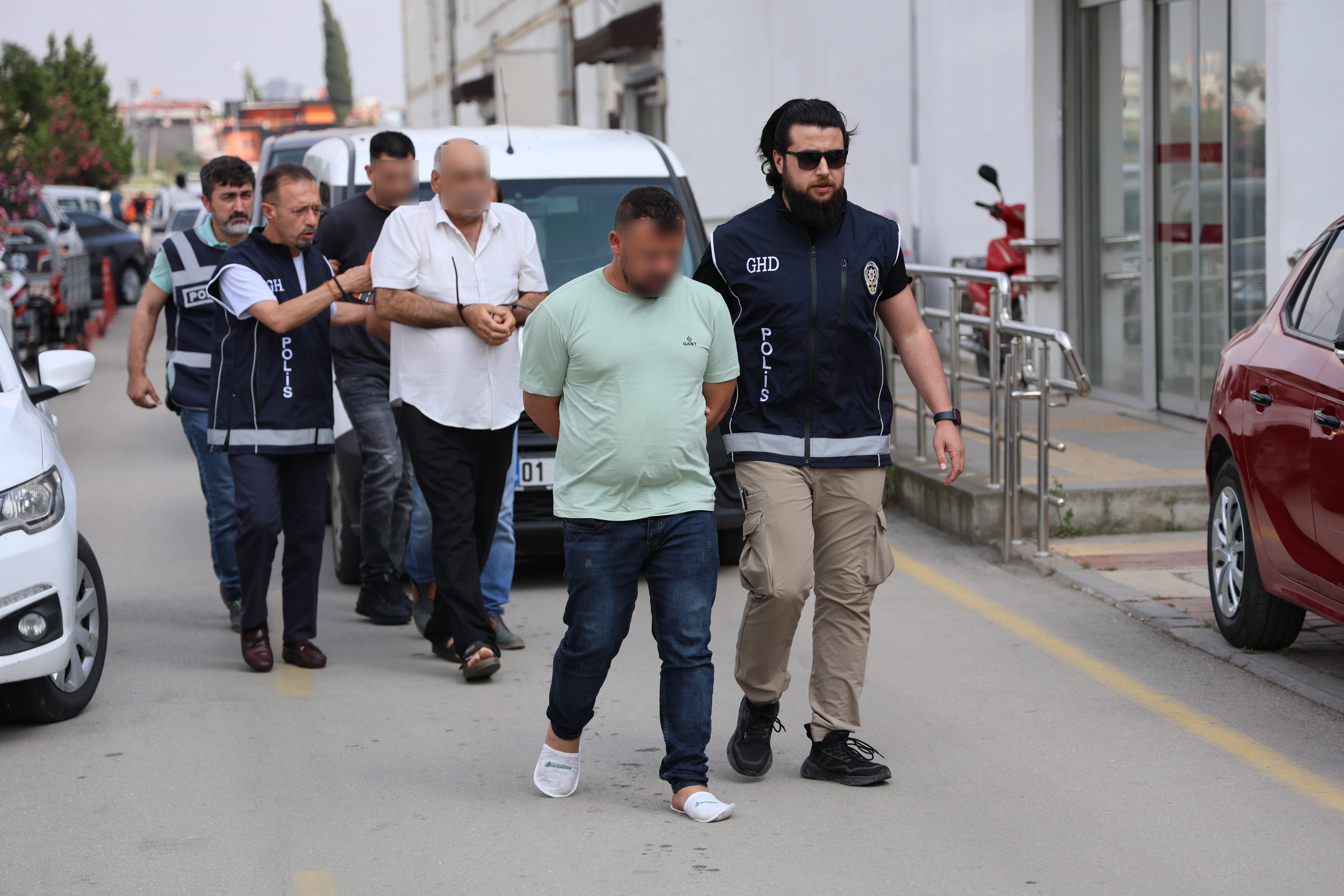 Adana polisinden başarılı operasyon! Organ ticareti yapan şebeke çökertildi!