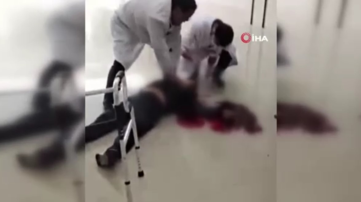 Çin'de dehşet görüntüler! Bıçaklı saldırgan hastanede katliam yaptı! Çok sayıda ölü ve yaralı var!