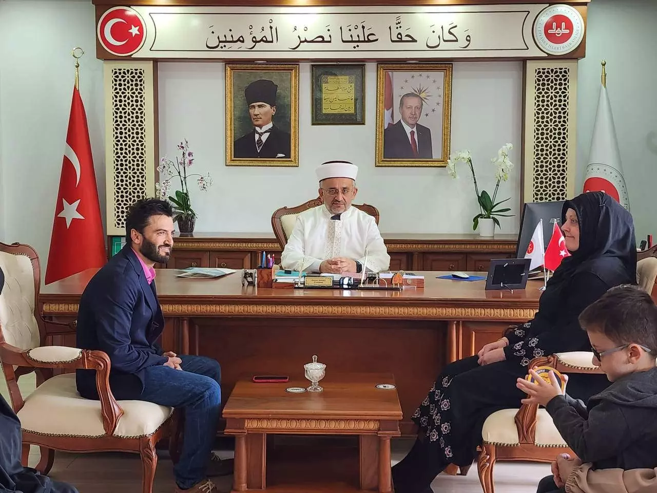 Amerikalı Kendra, Kübra oldu! Bayburt'ta Kelime-i Şehadet getirerek, Müslümanlığı seçti