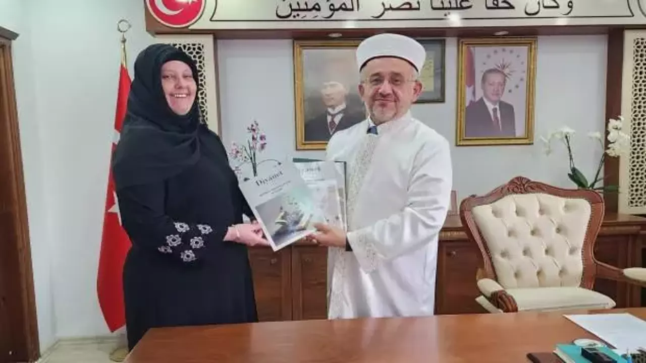 Amerikalı Kendra, Kübra oldu! Bayburt'ta Kelime-i Şehadet getirerek, Müslümanlığı seçti