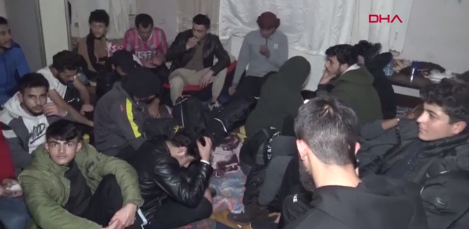 Polisin operasyon yaptığı evde, içler acısı görüntü!