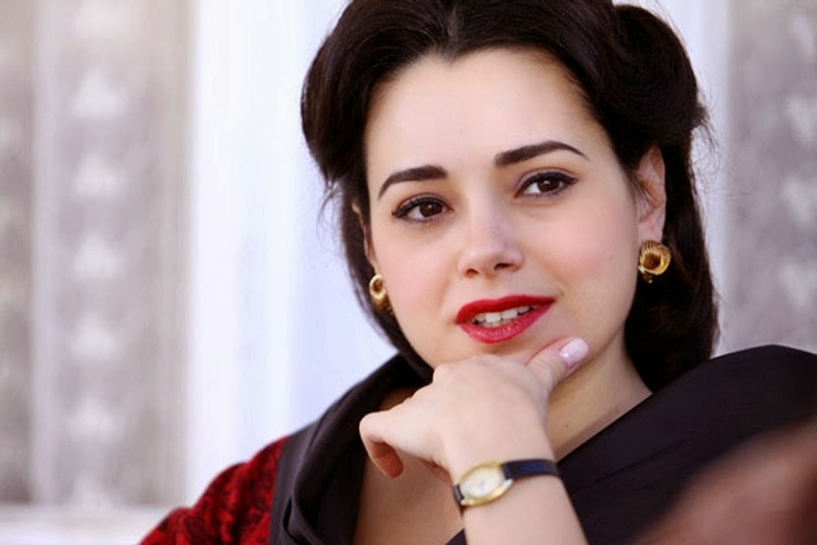 Kendi yöntemiyle bir haftada 5 kilo verdi! Özgü Namal bakın nasıl zayıfladı!