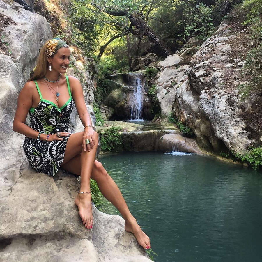 Tuğba Özay'dan skandal yorum! Türkiye'de Milli yas ilan edilen devlet adamları için bakın ne dedi?