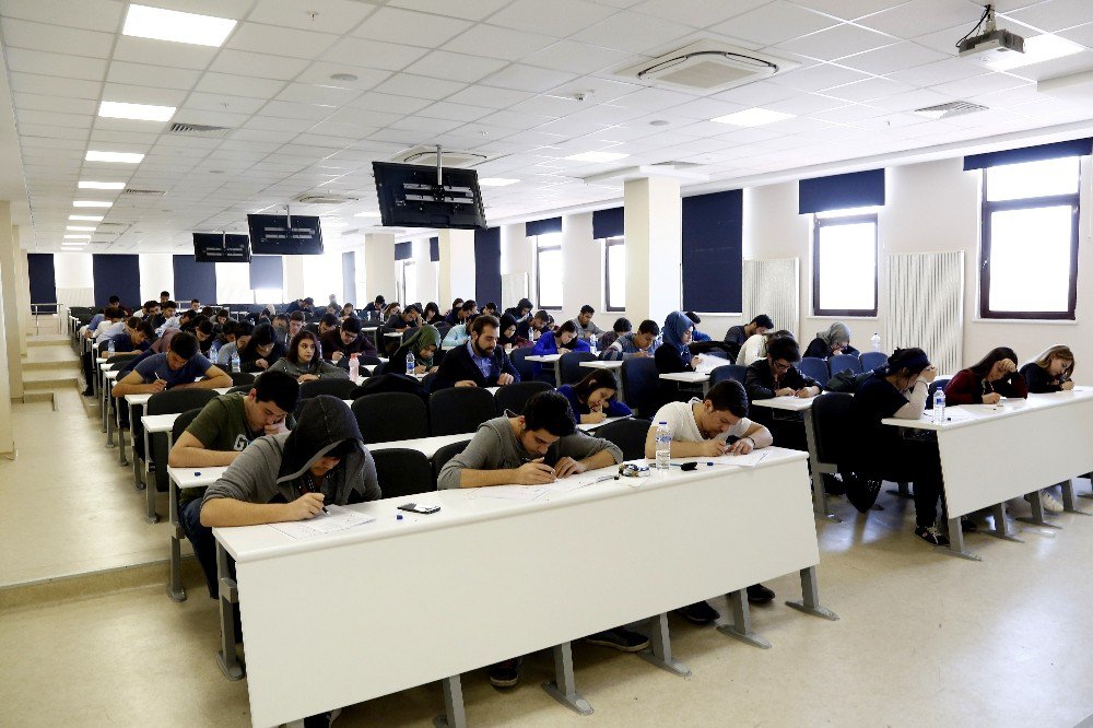 Yükseköğretim Kurumları Sınavı'na saatler kaldı: 3 milyon 36 bin 945 aday başvurdu