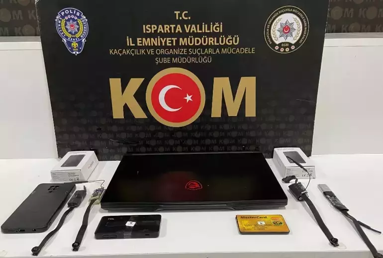 2024 YKS'de yapay zekalı kopya skandalı! Sınav sorularını ChatGPT'ye çözdürürken suçüstü yakalandı