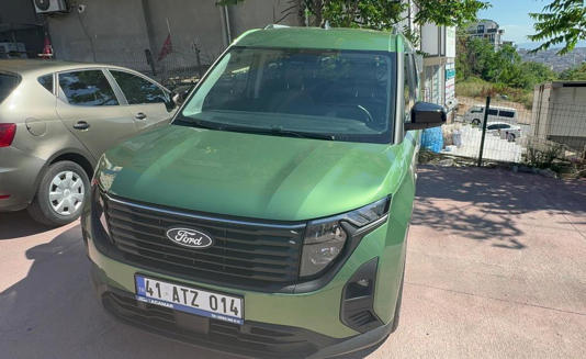 Böylesi hiç görülmedi! Bayiden aldığı sıfır otomobil hasarlı çıkınca yerine aldığı ikinci araç karşısında şoke oldu !