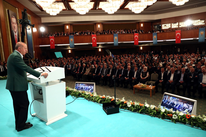 Cumhurbaşkanı Erdoğan'dan dikkat çeken açıklamalar: Kendi partileri bile isyan etti!