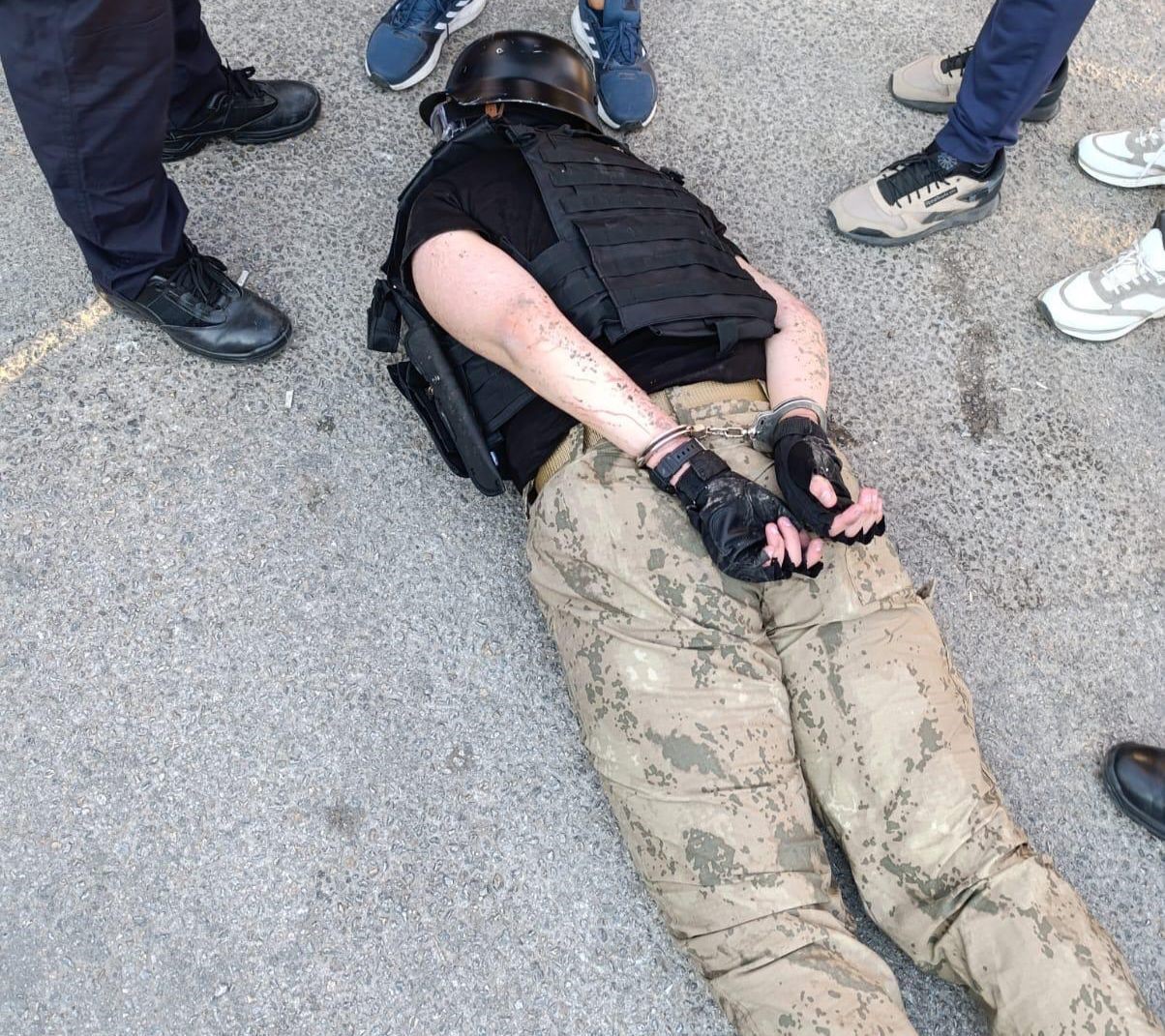 Bir sosyal medya faciası daha! Oynadığı oyundan etkilenip canlı yayında sokakta önüne gelen insanları bıçakladı