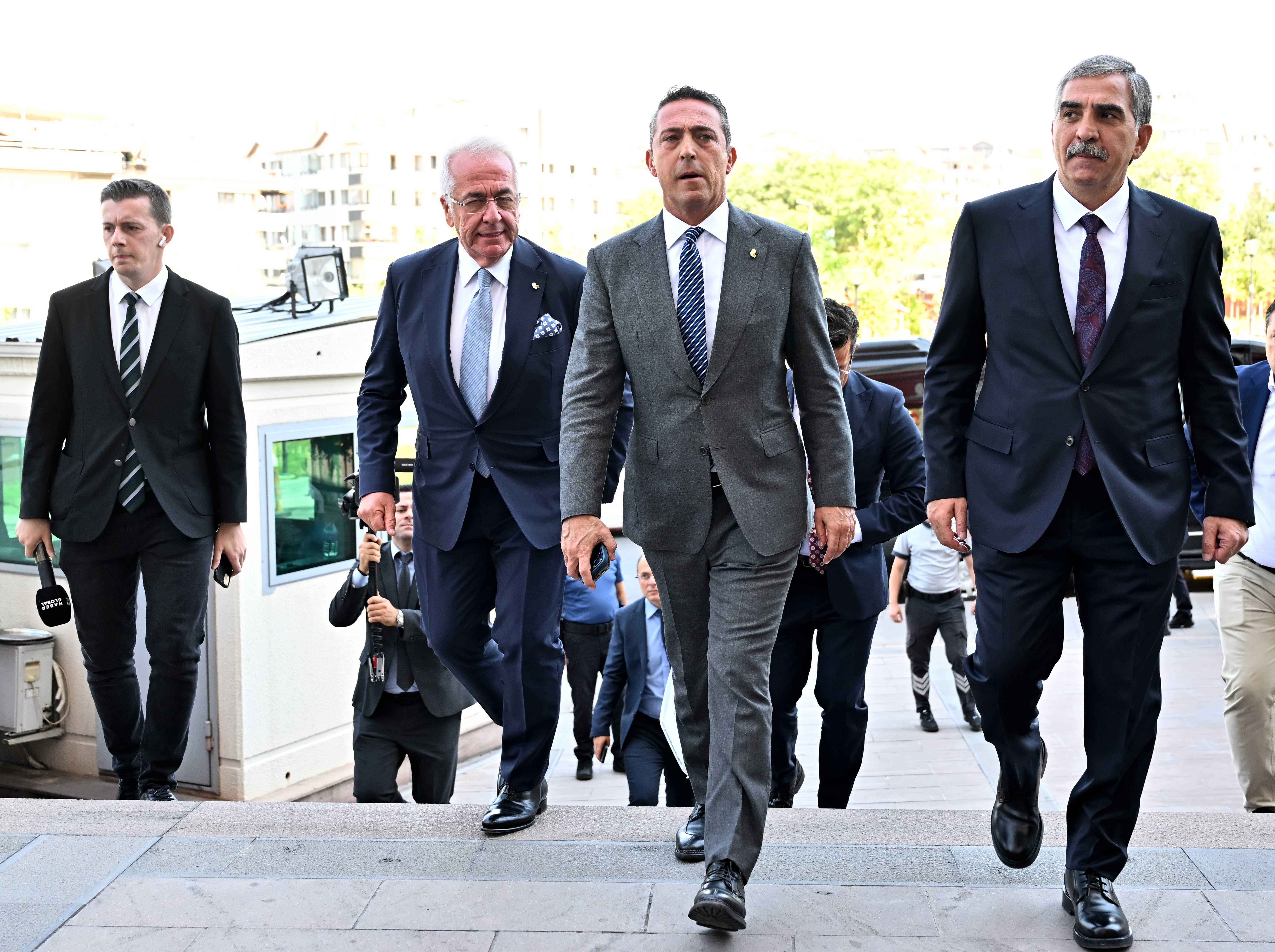 Ali Koç'tan MHP lideri Devlet Bahçeli'ye sürpriz ziyaret
