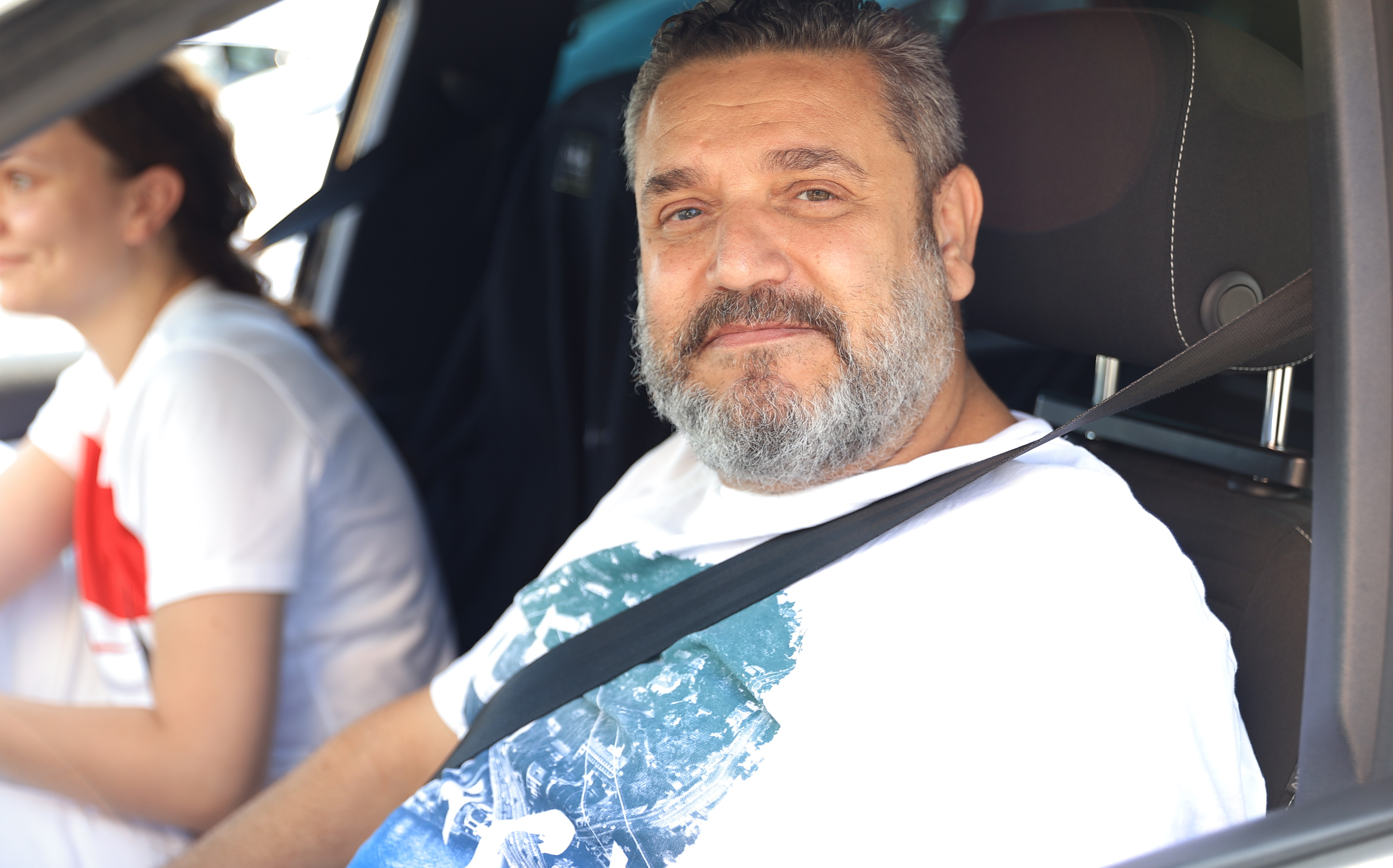 Kapıkule Sınır Kapısı'nda yoğunluk: Gurbetçilerin geri dönüşü yoğun araç kuyrukları oluşturdu