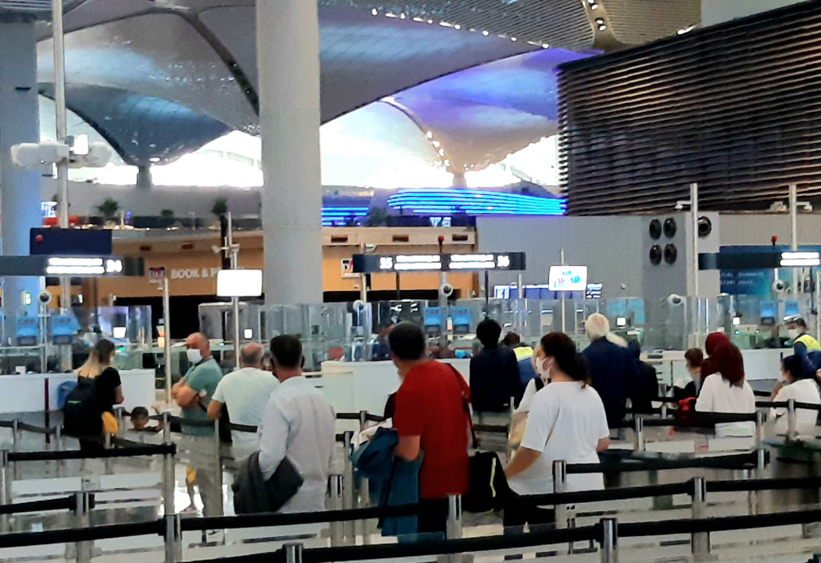 İstanbul Havalimanı alarma geçti: 11 Afrika ülkesinden yolcular 'maymun çiçeği virüsü' nedeniyle takibe alındı!