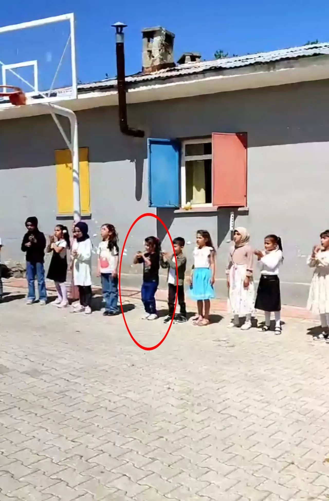 Annesinin feryadı yürekleri dağladı: Narin'den 2 gündür haber yok!