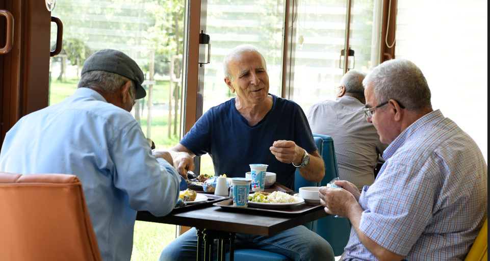 Pendik Belediyesinden emekliler müjde! Sosyal Tesislerde Yüzde 25 İndirim