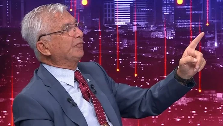 Prof.Dr. Mesut Hakkı Caşın kimdir? Kaç yaşında, nereli? Prof. Dr. Mesut Hakkı Caşın'ın biyografisi