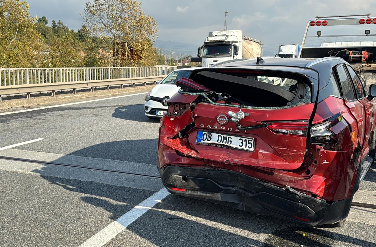 Anadolu Otoyolu'nda zincirleme kaza meydana geldi!