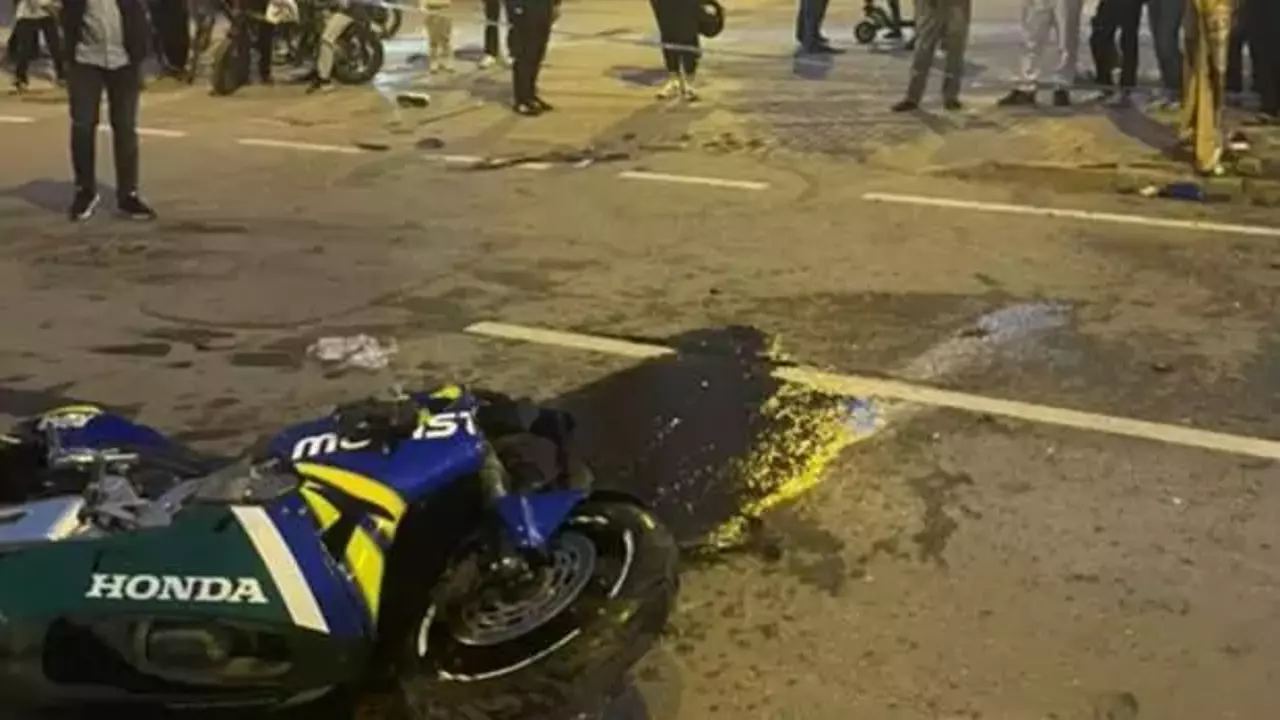 Ağaca çarpan motosikletteki 2 kişi feci şekilde can verdi!