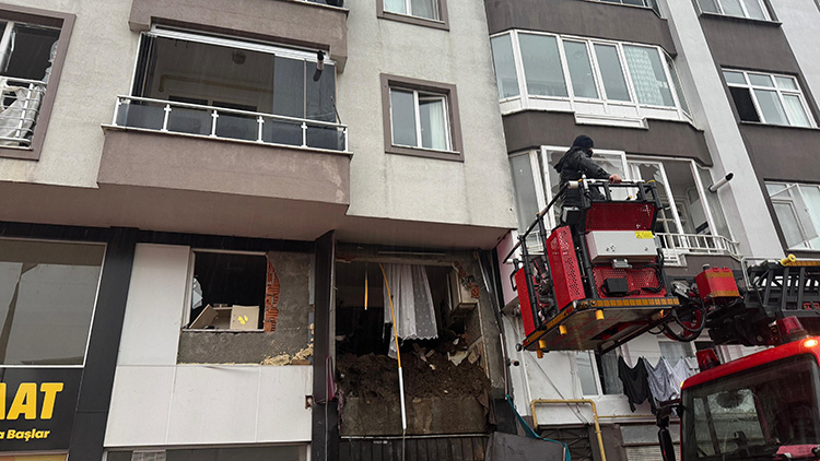 Rize sabah felaketle uyandı! Yağış nedeniyle meydana gelen heyelanda ölü ve yaralılar var!