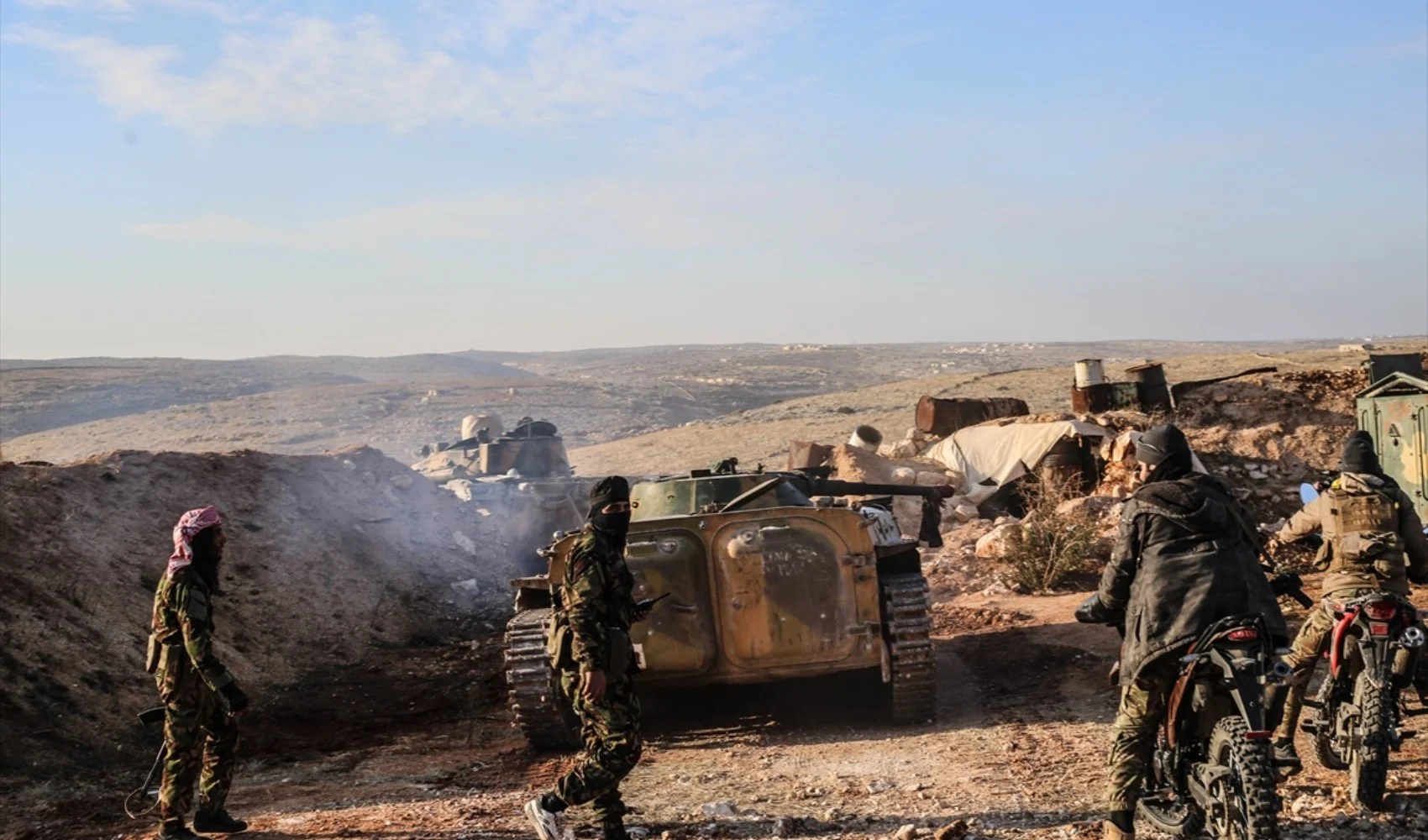 Suriye sınırında tansiyon yükseldi! Güvenlik kaynaklarından son dakika açıklama: Halep'e ilerliyorlar...