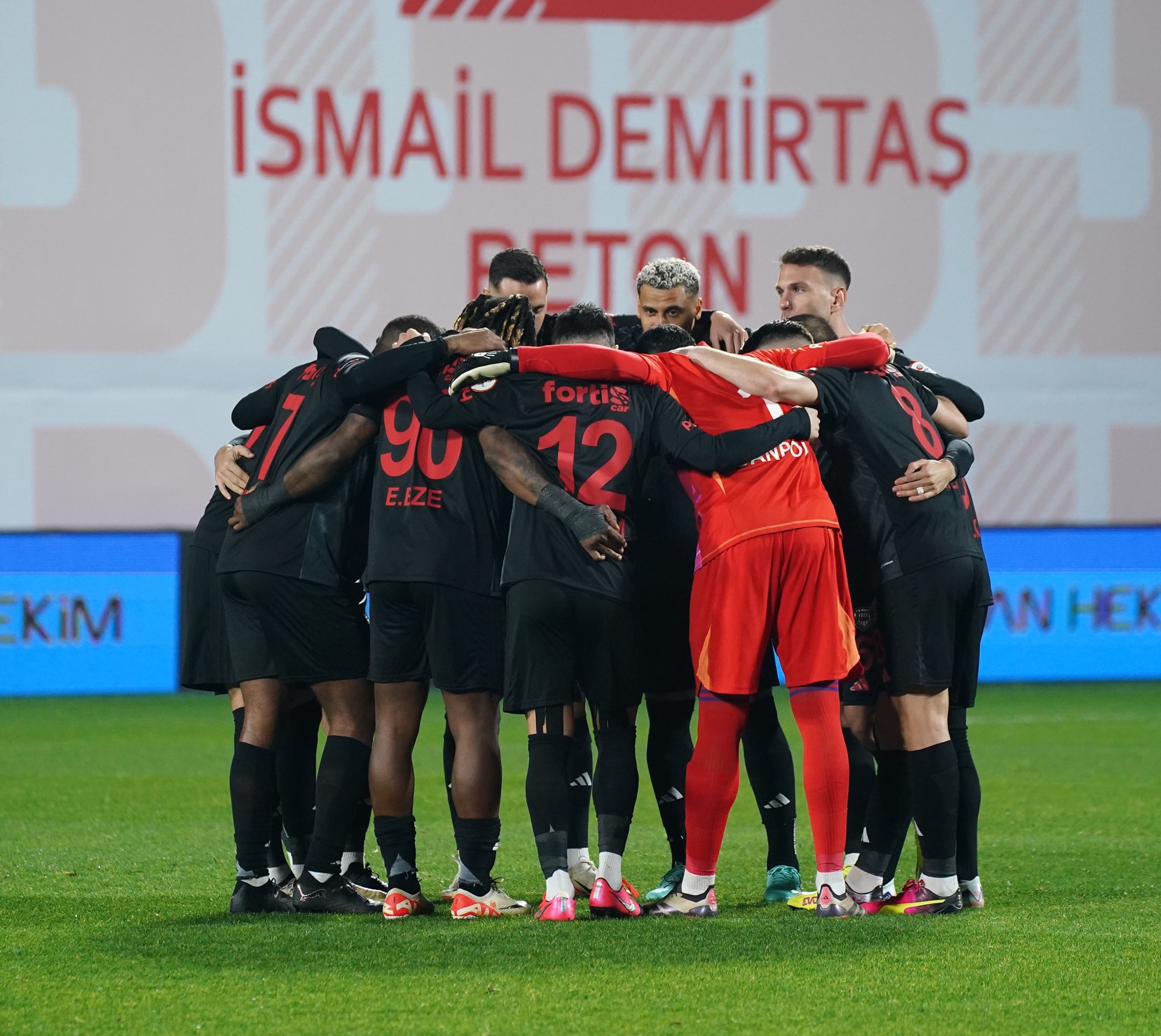 Pendikspor'dan Sakarya karşısında, 3-0'lık galibiyet! 