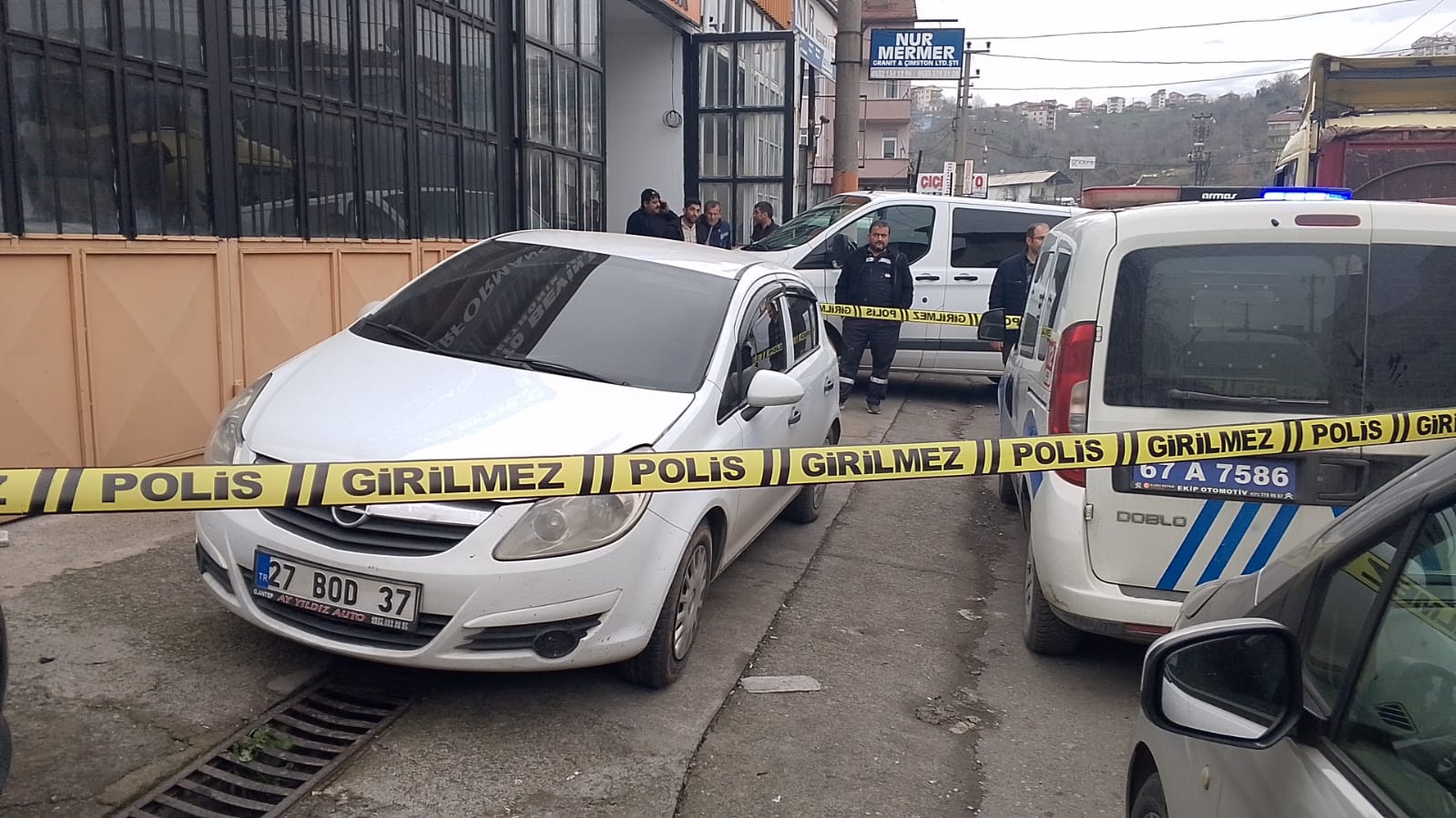 Zonguldak'ta sır dolu ölüm: Bir kişi otomobilin içinde ölü bulundu! 