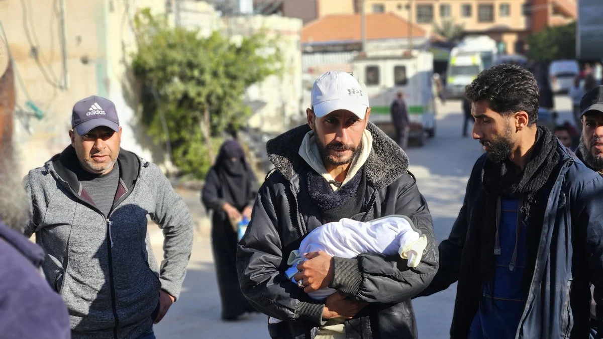 Gazze'de soğuktan donarak ölen bebeklerin sayısı artıyor: İsrail'in zorla yerinden ettiği ailelerin bebekleri, soğuktan bir bir ölüyor!