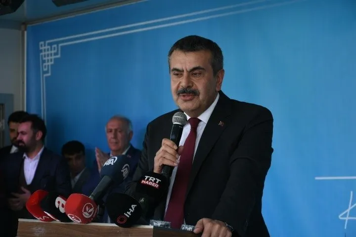 Bakan Yusuf Tekin açıklama yaptı: Artık karne yok! Yeni uygulama yürürlüğe giriyor