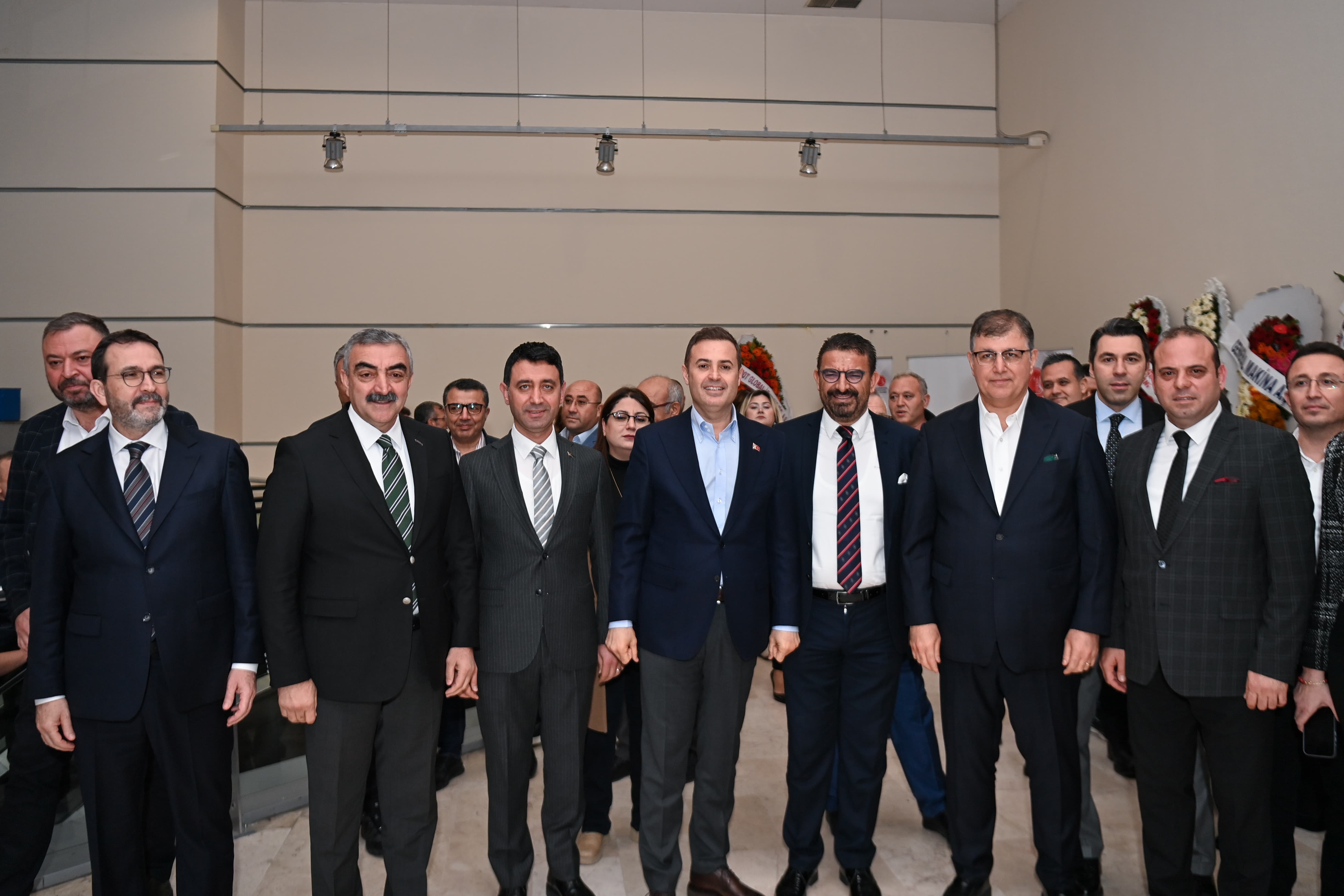 İzmir’de Balıkesir rüzgârı esti! Başkan Akın: “Balıkesir Takımı Kuvayi Milliye’nin devamıdır”